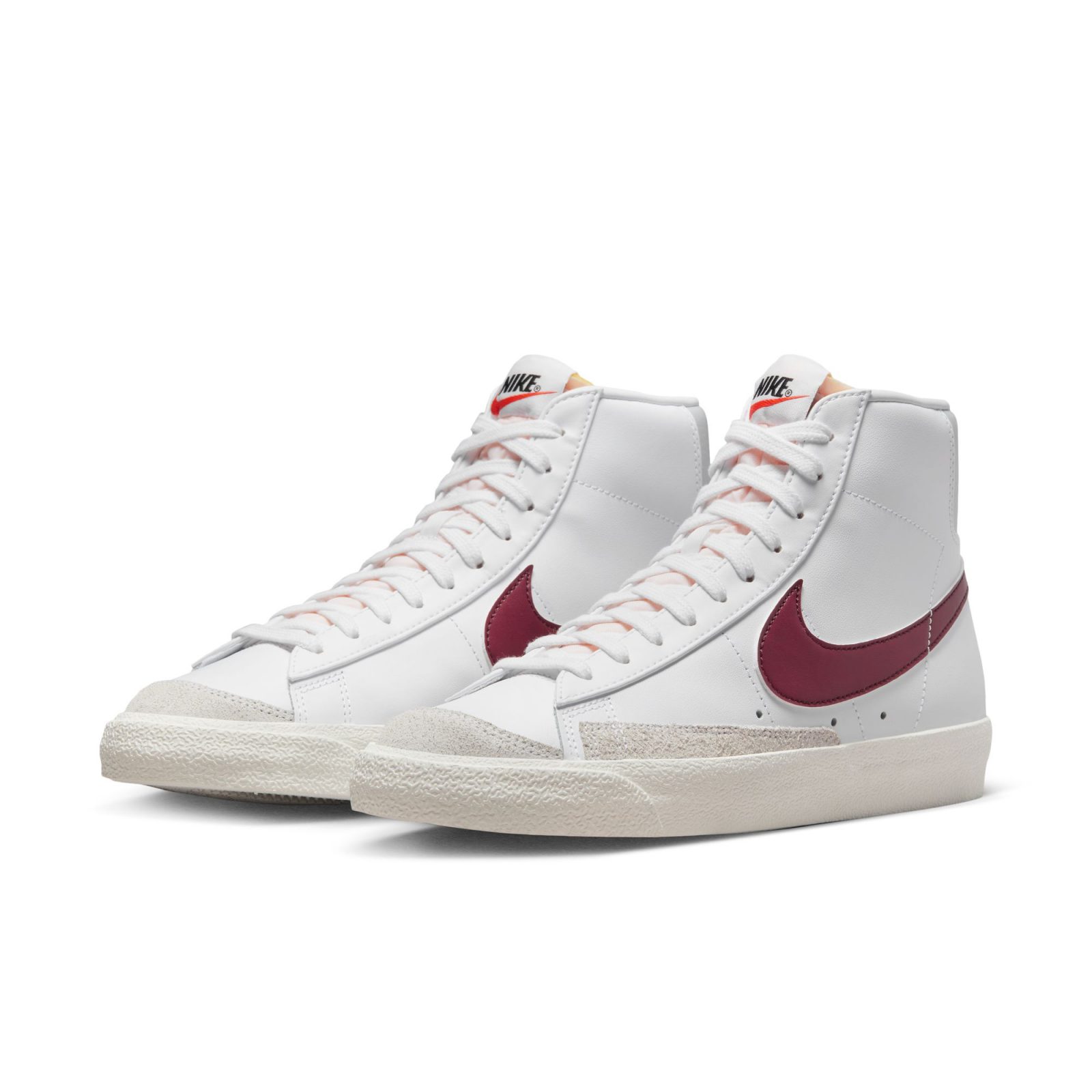 Nike Blazer Mid 77 Vintage White Betroot Grey Fog Black