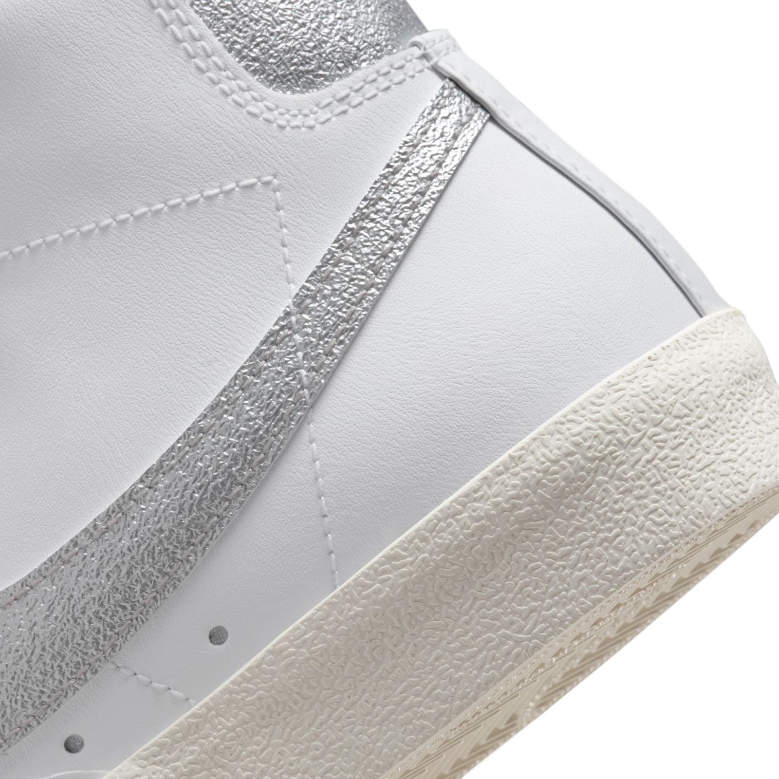 Nike W Blazer Mid 77 ESS