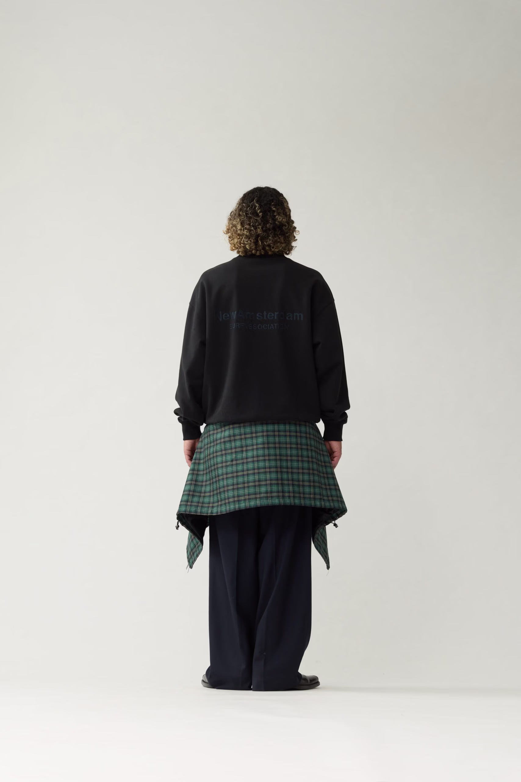 New Amsterdam Logo Crewneck Black Night